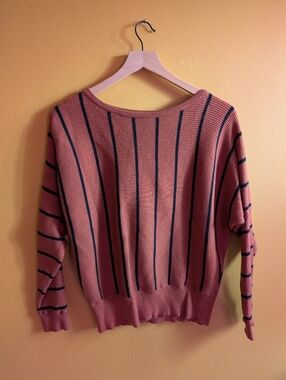 Carmen Marc Valvo Brown Sweater with Black Vertical Stripes
